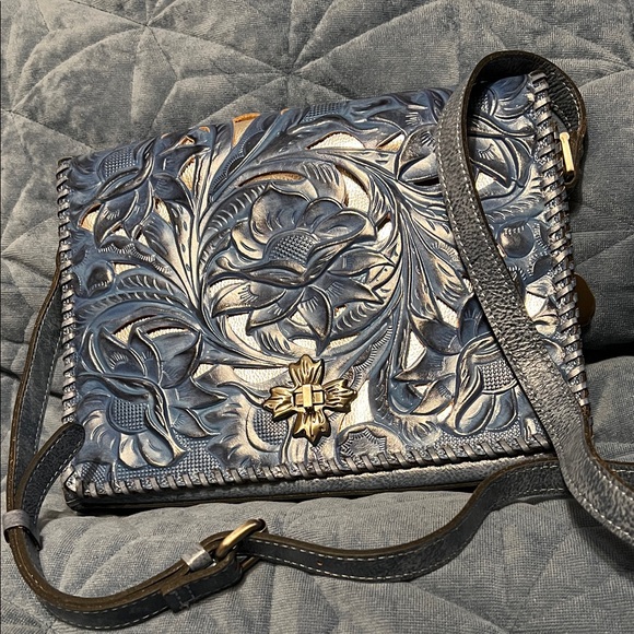 Patricia Nash Handbags - Patricia Nash Ilina Floral Cutout Leather Crossbody Bag
